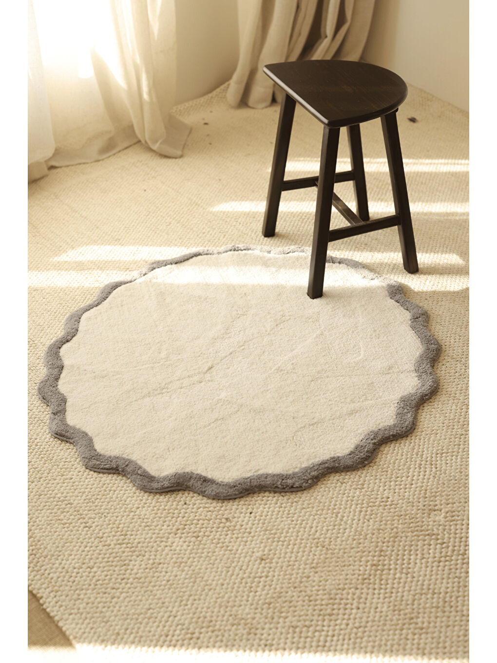 Scallop Yuvarlak Banyo Paspası Bambu 90x90 Gri-3