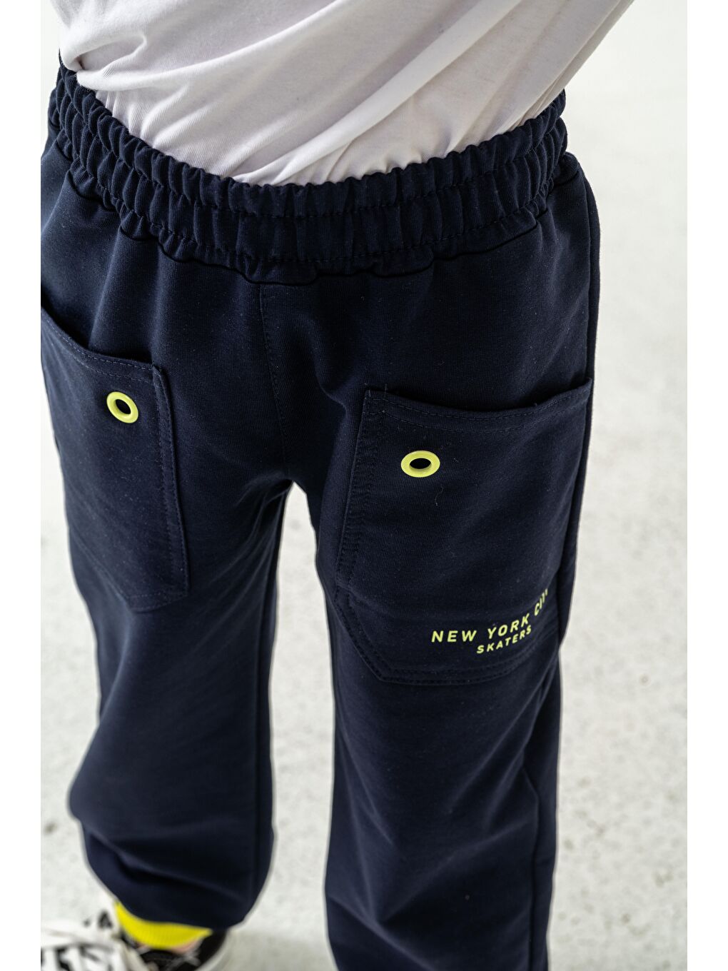Lacivert New York City Skaters Baskılı Cepler Kuş Gözlü Erkek Çocuk Eşofman Altı-2