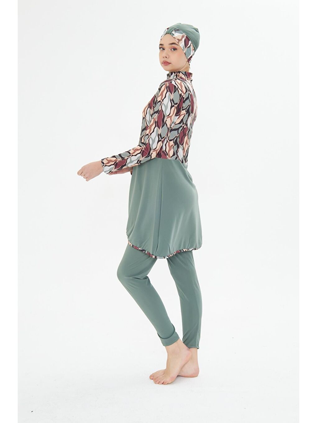 Tam Kapalı Elastanlı Desenli Etekli Tesettür Mayo Yeşil 3481-Y-5