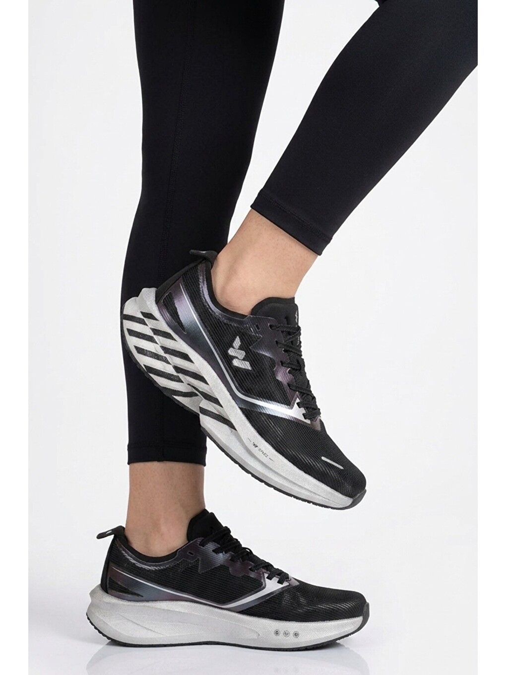Siyah-gümüş Hafif Esnek Unisex Koşu Yürüyüş Ve Spor Ayakkabı Space G-2
