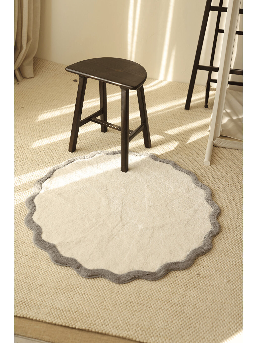 Scallop Yuvarlak Banyo Paspası Bambu 90x90 Gri-5