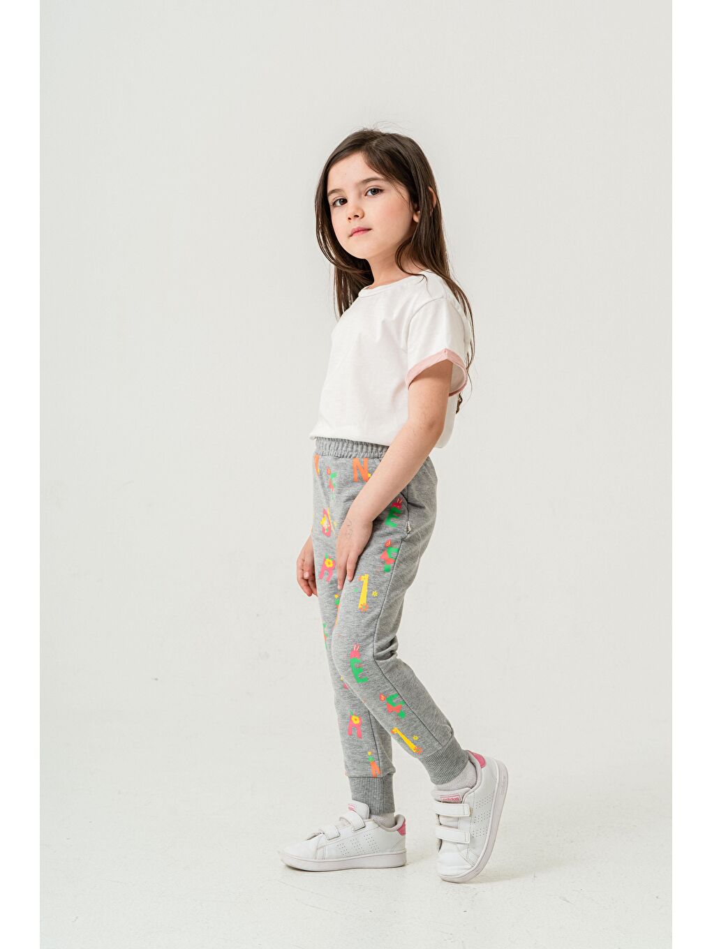 Gri Tüm Alan Baskılı Kız Çocuk Eşofman Altı-3