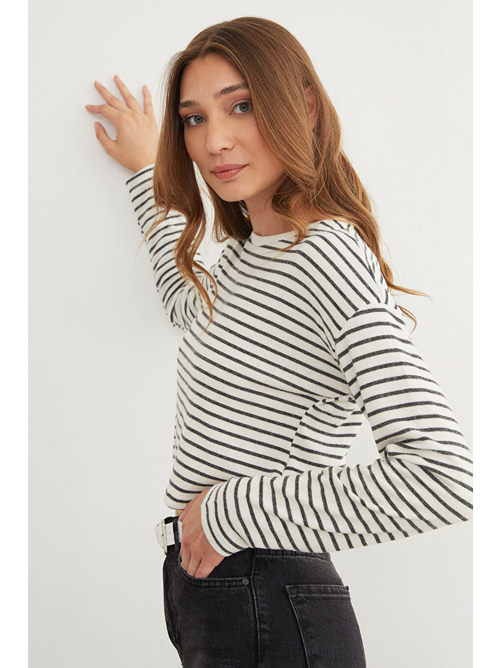 Antrasit Çizgili Crop İnce Triko Kazak-4