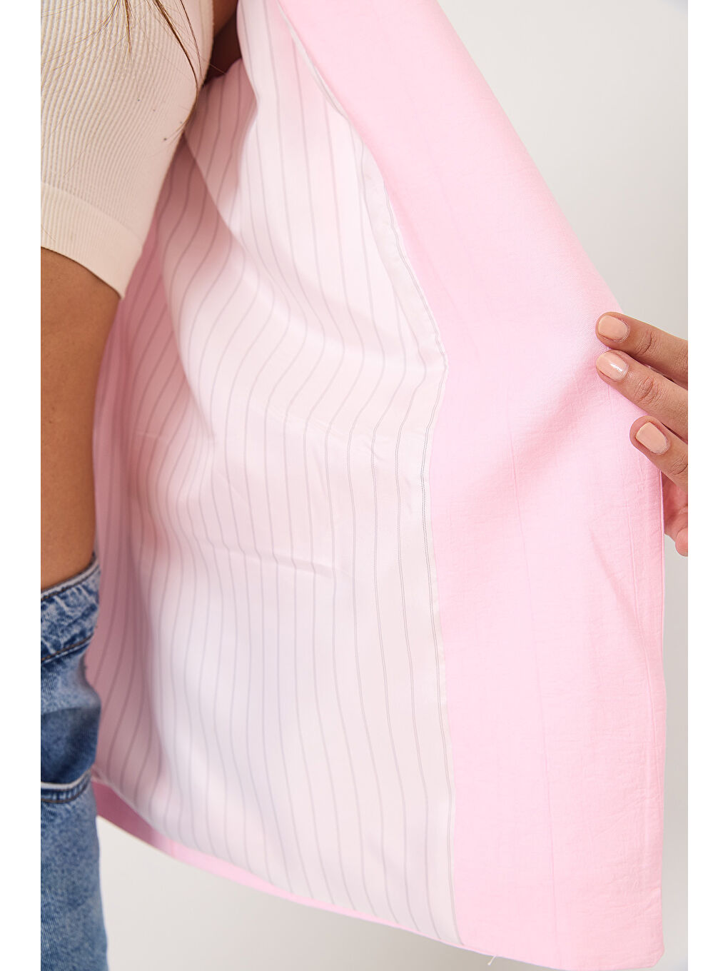 Pembe Kadın Vatkalı Astarı Çizgili Çilek Kumaş Blazer Ceket-5