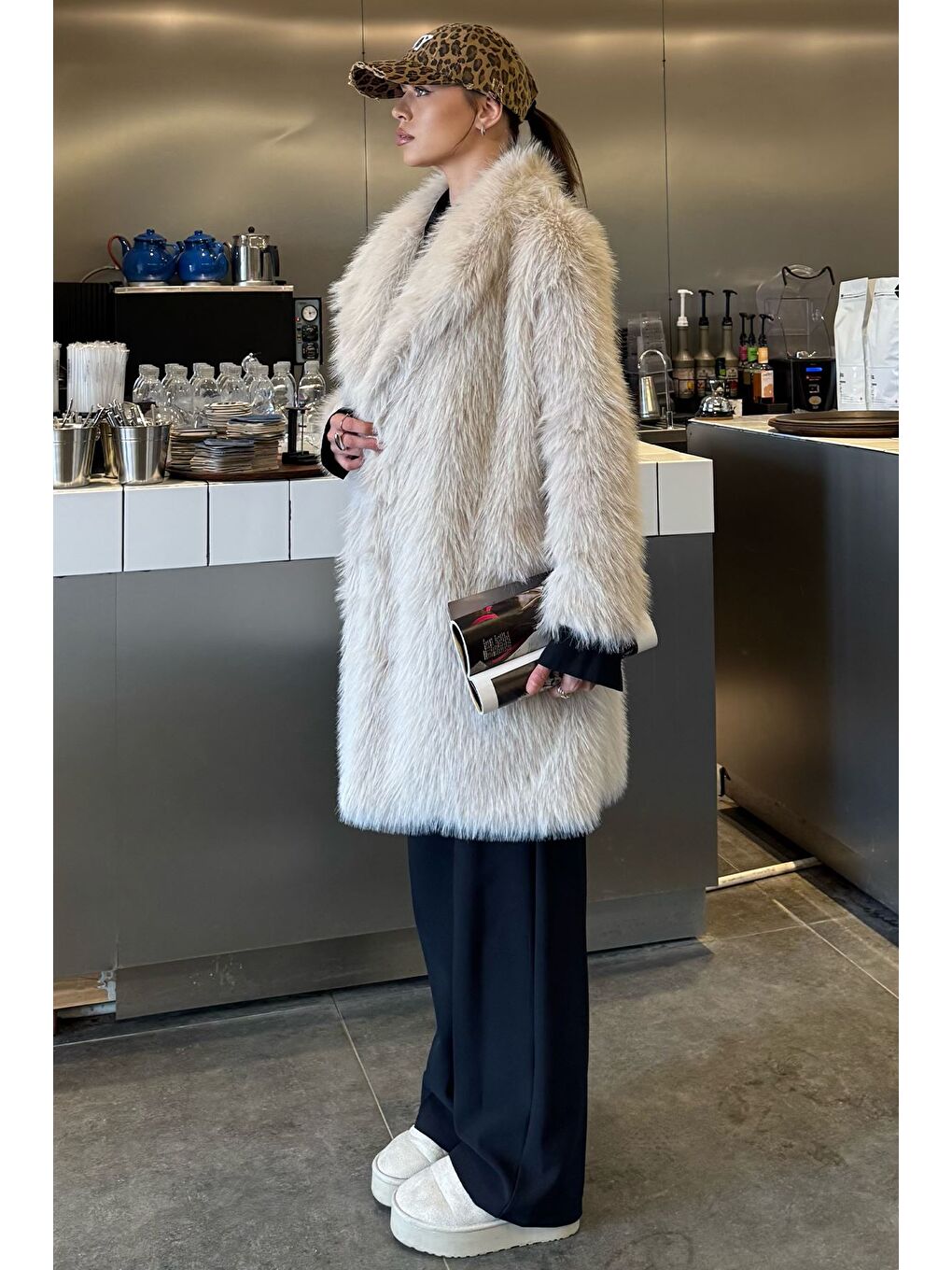 Bej Kadın Astarlı Kürklü Uzun Mont-1