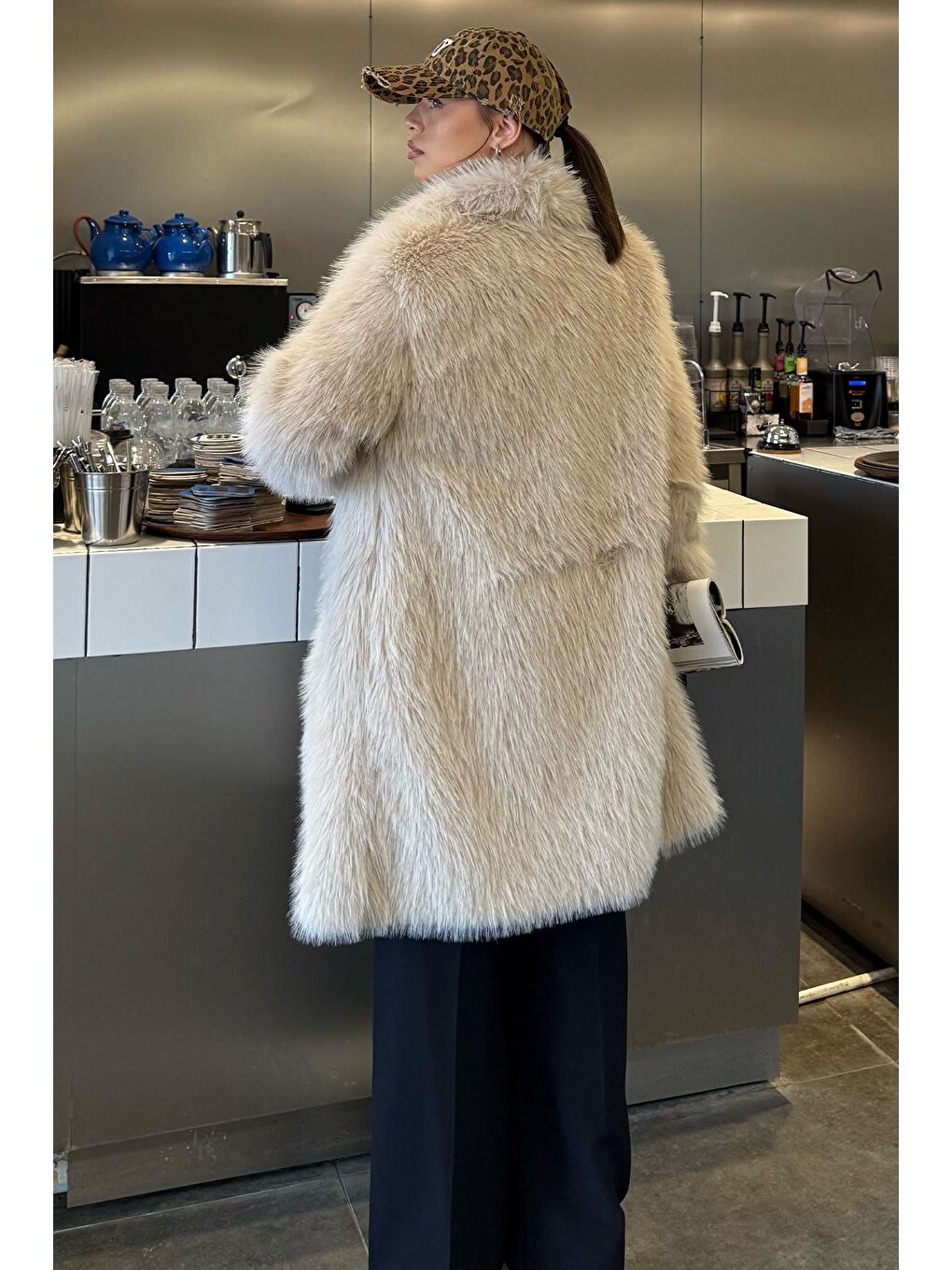 Bej Kadın Astarlı Kürklü Uzun Mont-5