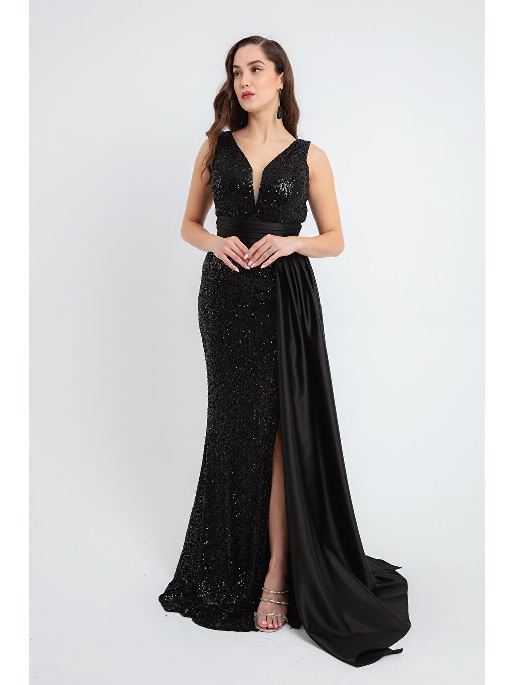 Kadın Siyah Bel Drapeli Pul Payet Uzun Abiye Elbise-1