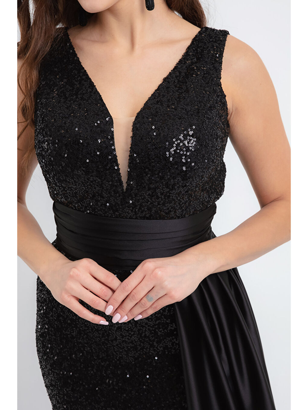 Kadın Siyah Bel Drapeli Pul Payet Uzun Abiye Elbise-3