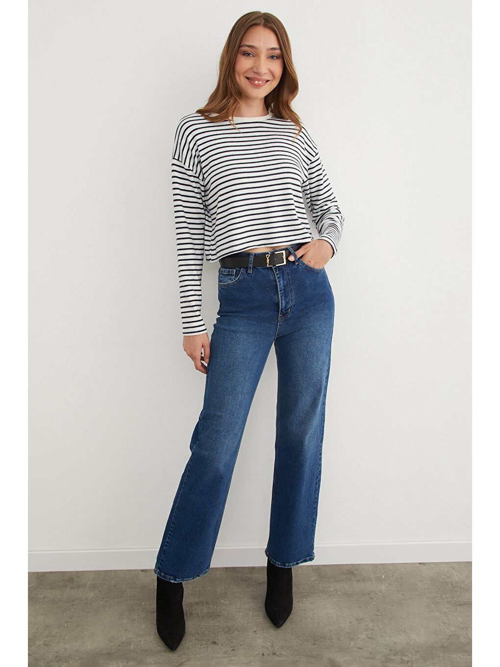 Lacivert Çizgili Crop İnce Triko Kazak-1