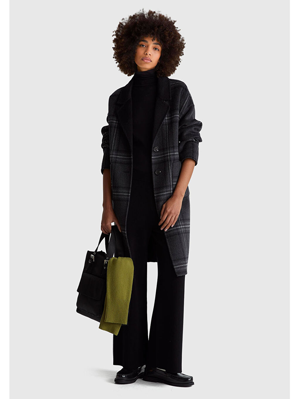 Kadın Siyah Viskoz Karışımlı Beli Lastikli Geniş Paça Pantolon-4