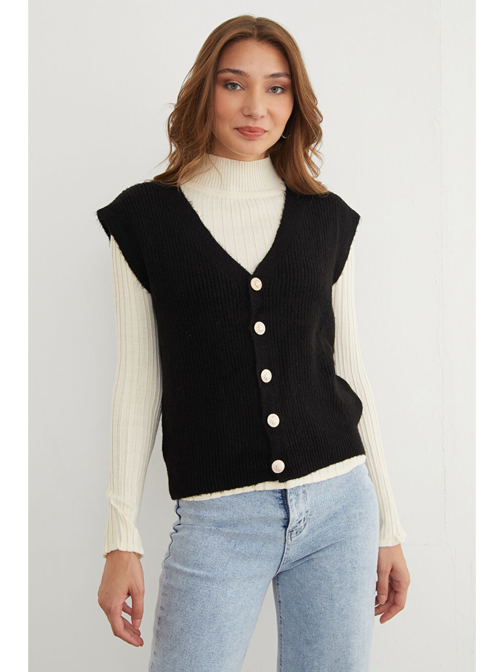 Siyah Sakallı Düğmeli V Yaka Oversize Yelek-2