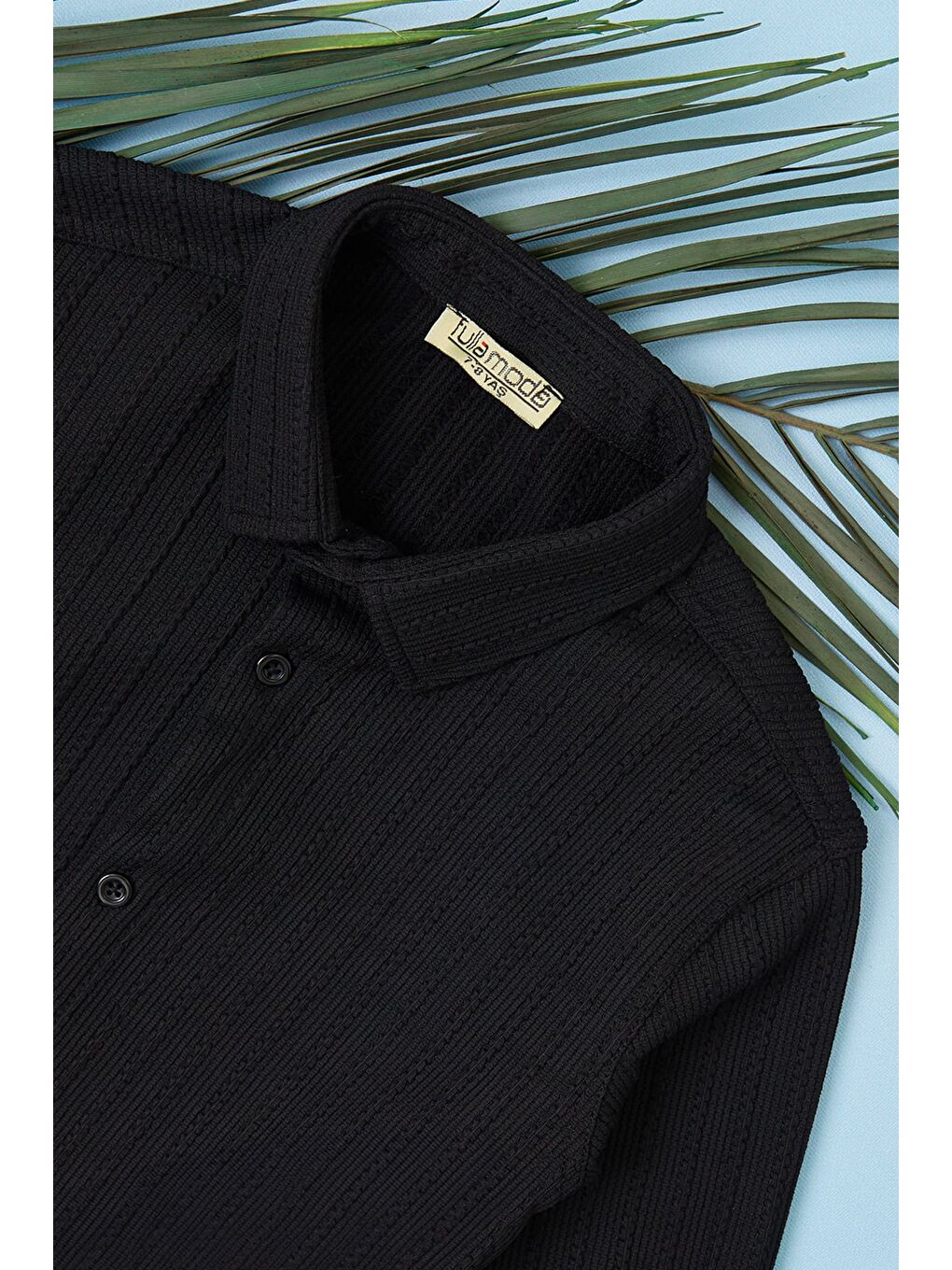 Siyah Jakarlı Düğmeli Erkek Çocuk Gömlek-1