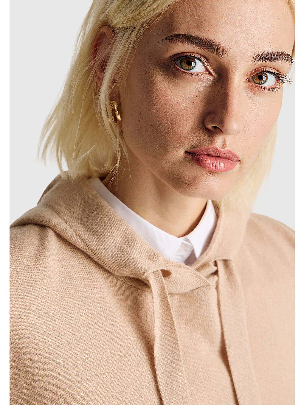 Kadın Bej Yün ve Kaşmir Karışımlı Kapüşonlu Kazak-5