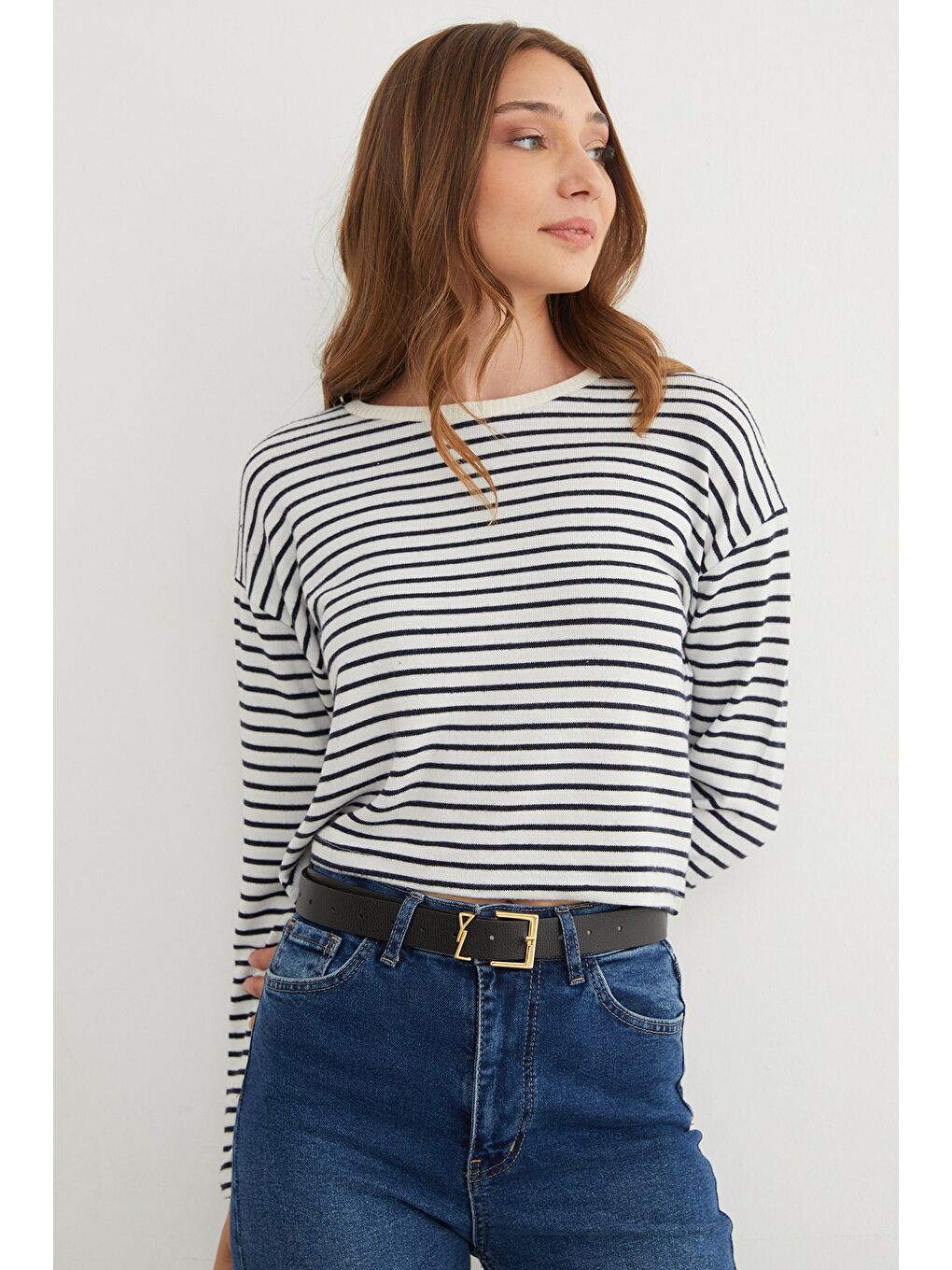 Lacivert Çizgili Crop İnce Triko Kazak-3