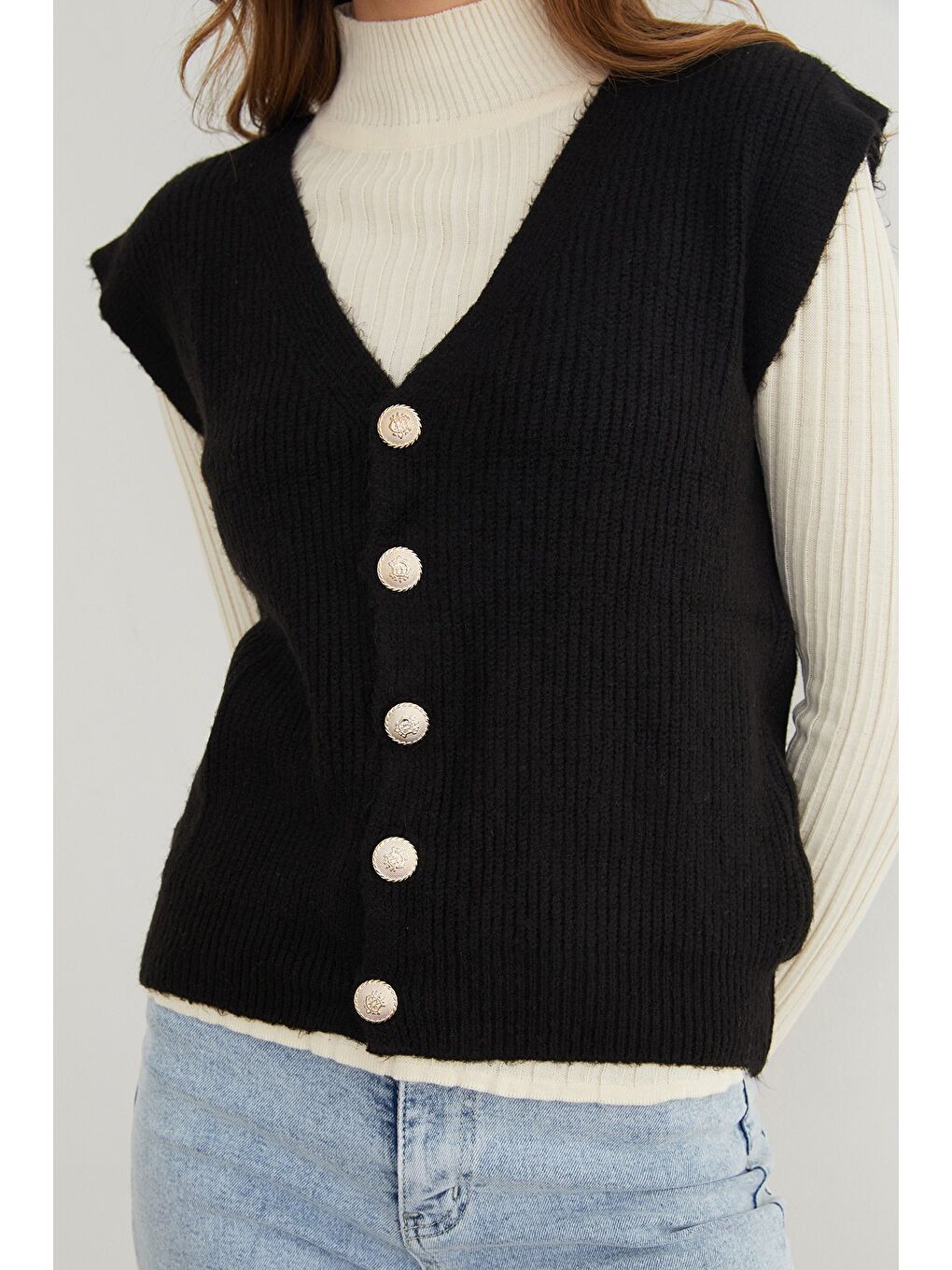 Siyah Sakallı Düğmeli V Yaka Oversize Yelek-4