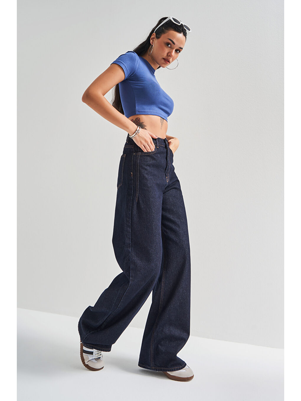 Siyah Kadın Lacivert Su Yıkama Olea 7W4-50 Wide Leg Fit %100 Pamuk Denim Jean-1