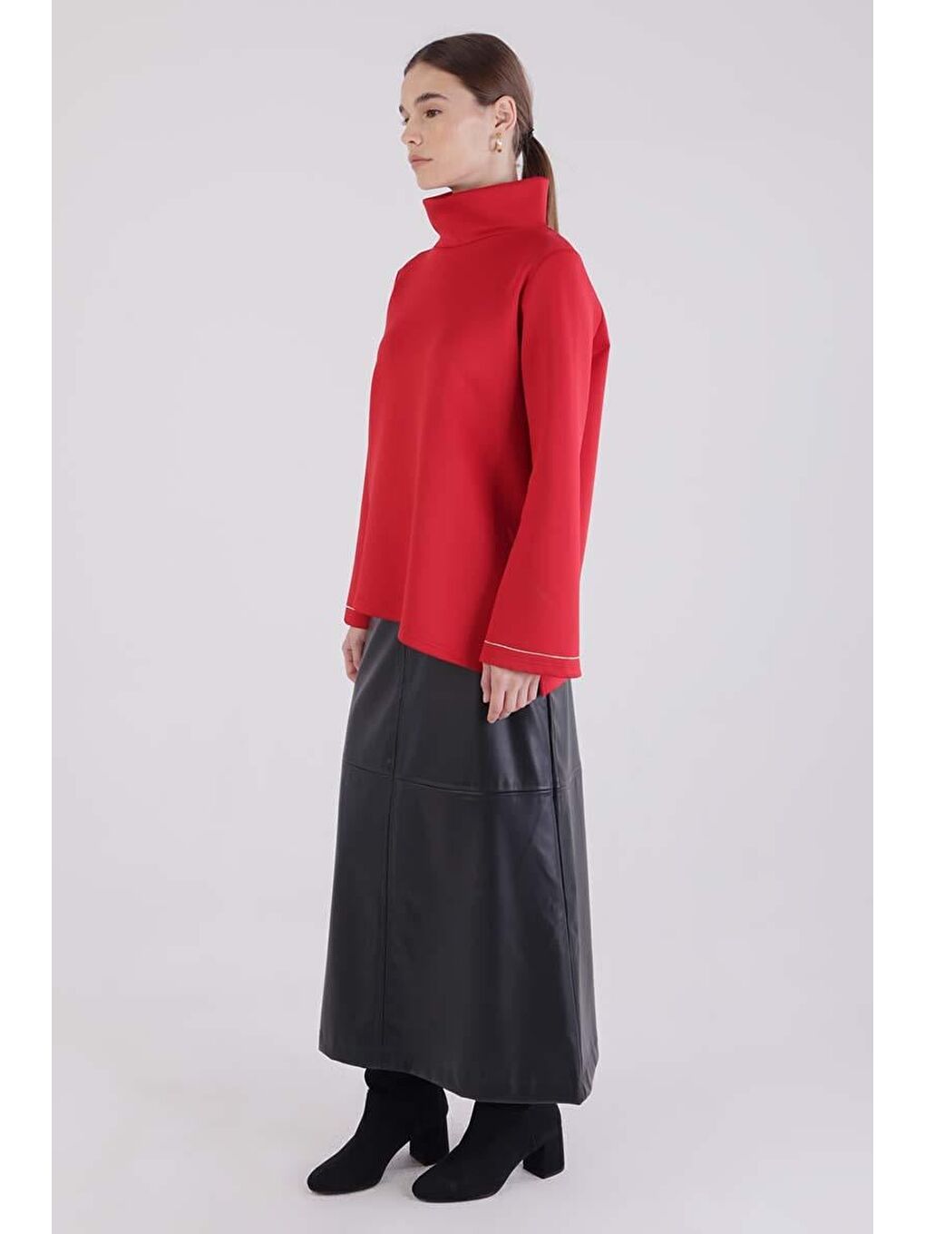 Kırmızı-Dik Yaka Kolu Yırtmaçlı Scuba Bluz-2