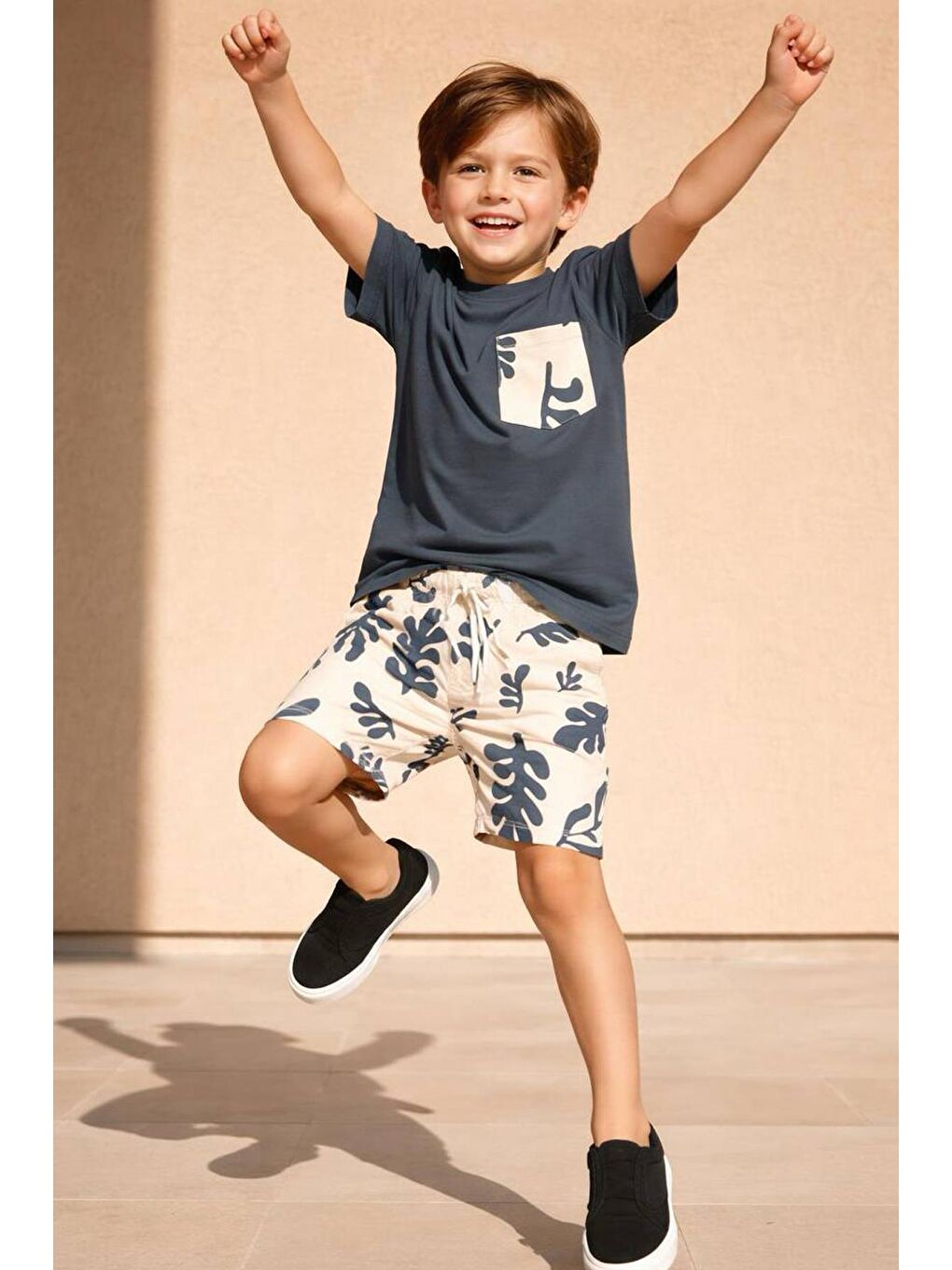 Antrasit Erkek Çocuk Pamuklu Baskılı Cep Detaylı T-Shirt Ve Şort 2'Li Takım-1