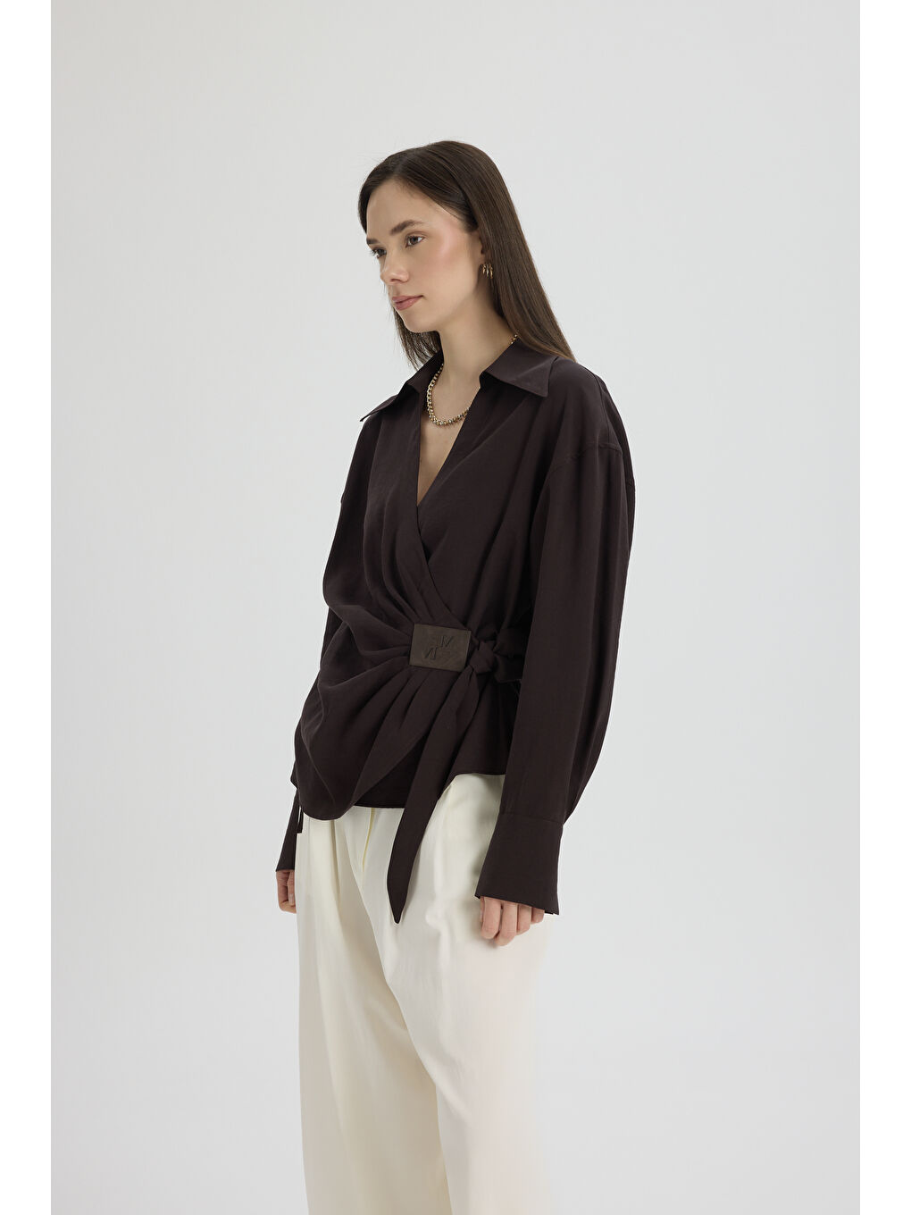 Kahverengi Asteria Bağlama Detay Kahve Dökümlü Gömlek-3