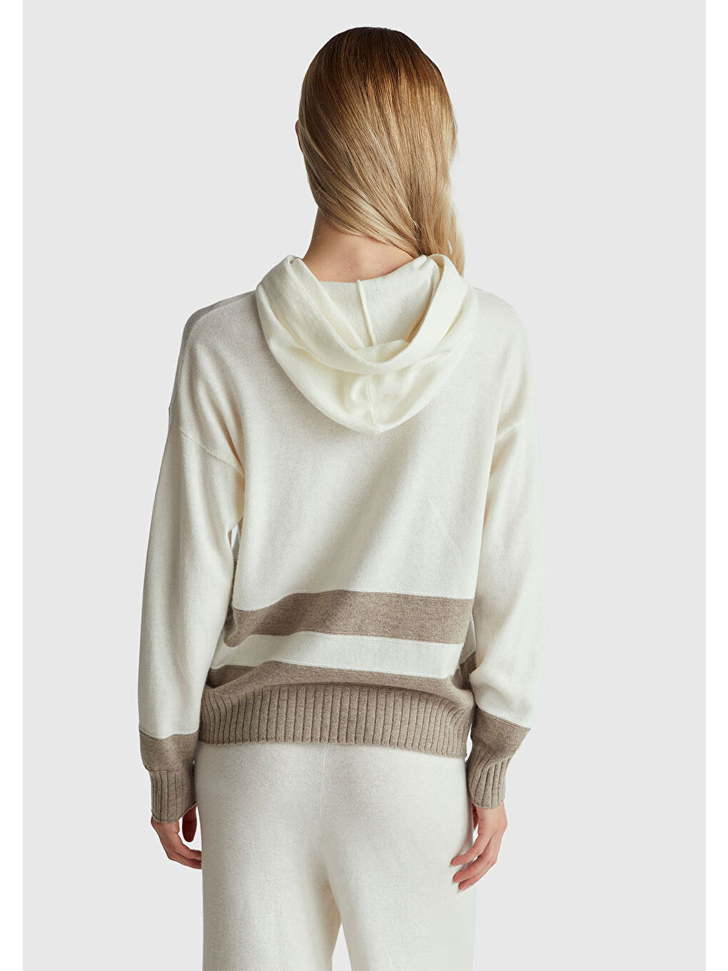 Kadın Ekru Yün ve Kaşmir Karışımlı Kapüşonlu Kazak-2