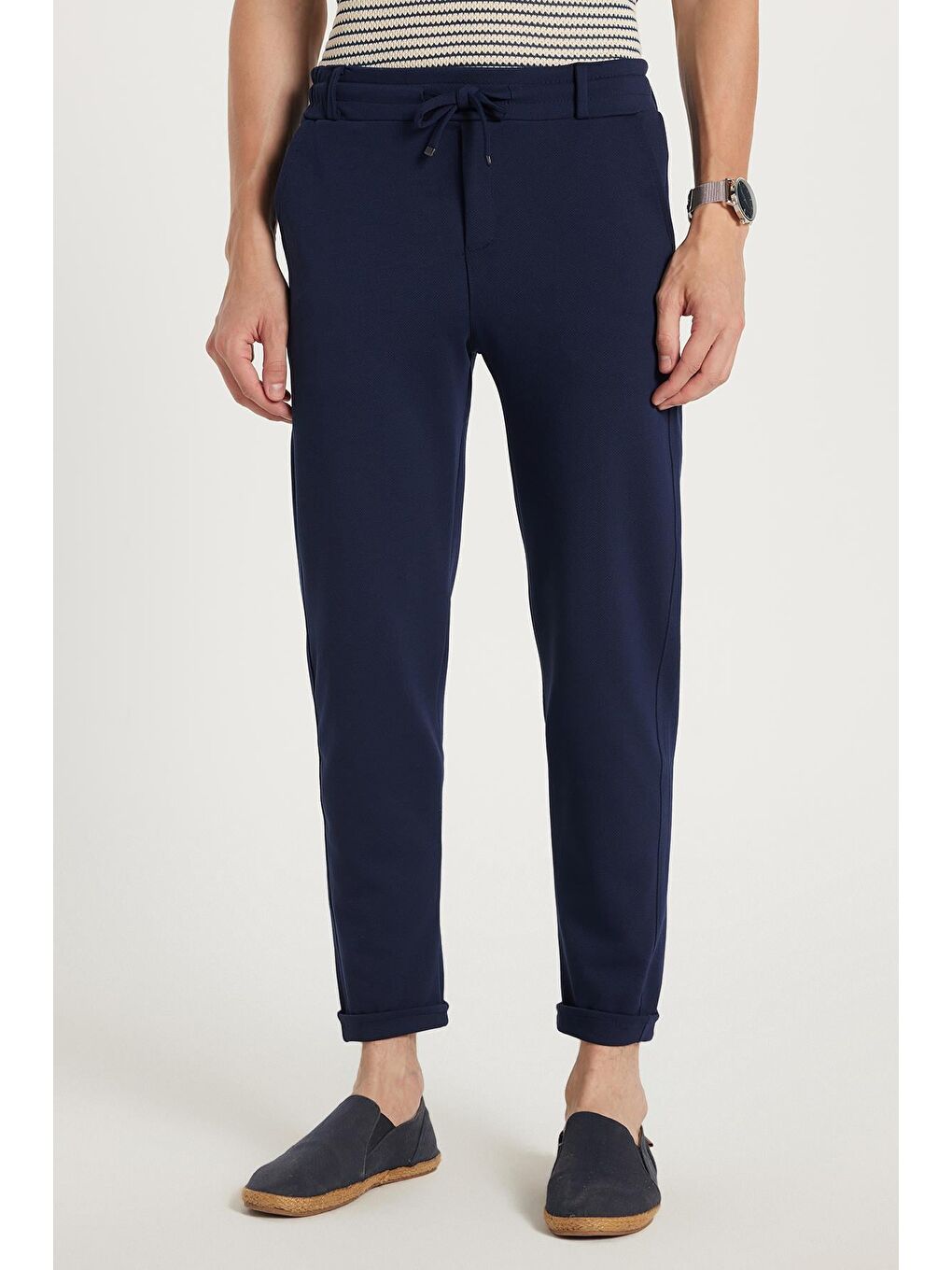 Erkek Slim Fit Pamuklu Beli Bağlamalı Yan Cepli Katlamalı Paça Jogger Lacivert Pantolon