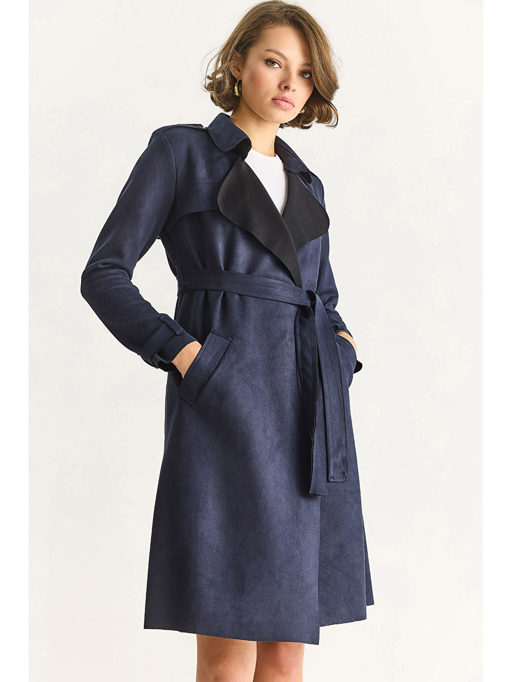 Lacivert Kadın Kruvaze Yaka Dökümlü Kuşaklı Süet Trençkot --5