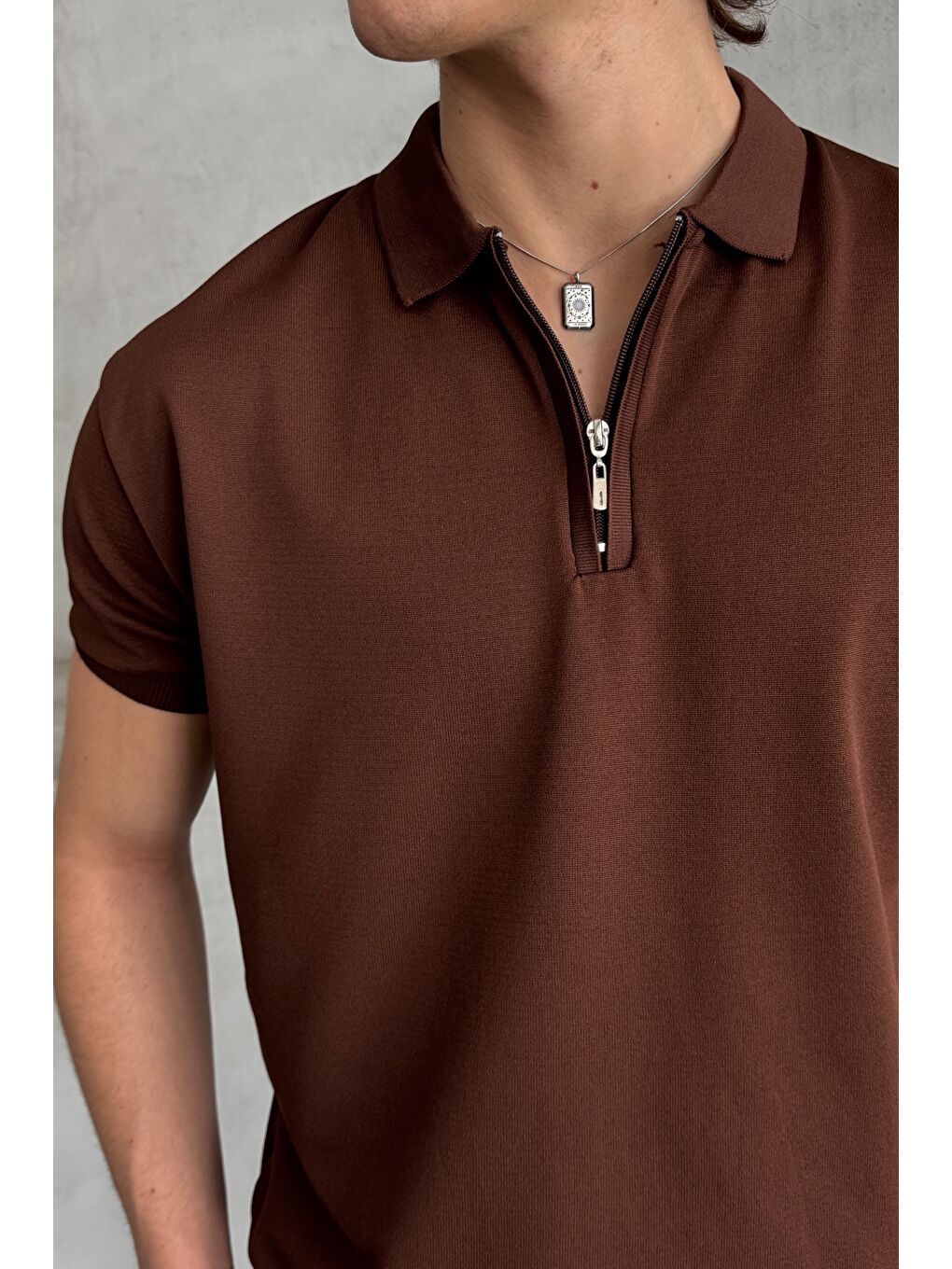 Kahverengi Erkek Oversize Fermuarlı Polo Yaka Triko T-Shirt-3