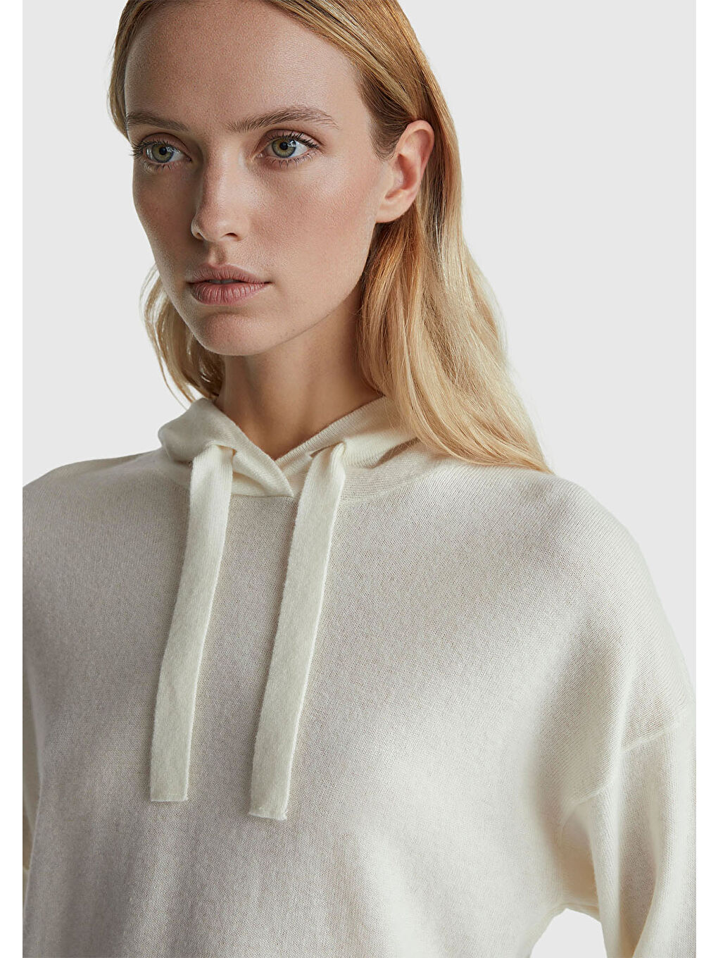 Kadın Ekru Yün ve Kaşmir Karışımlı Kapüşonlu Kazak-5