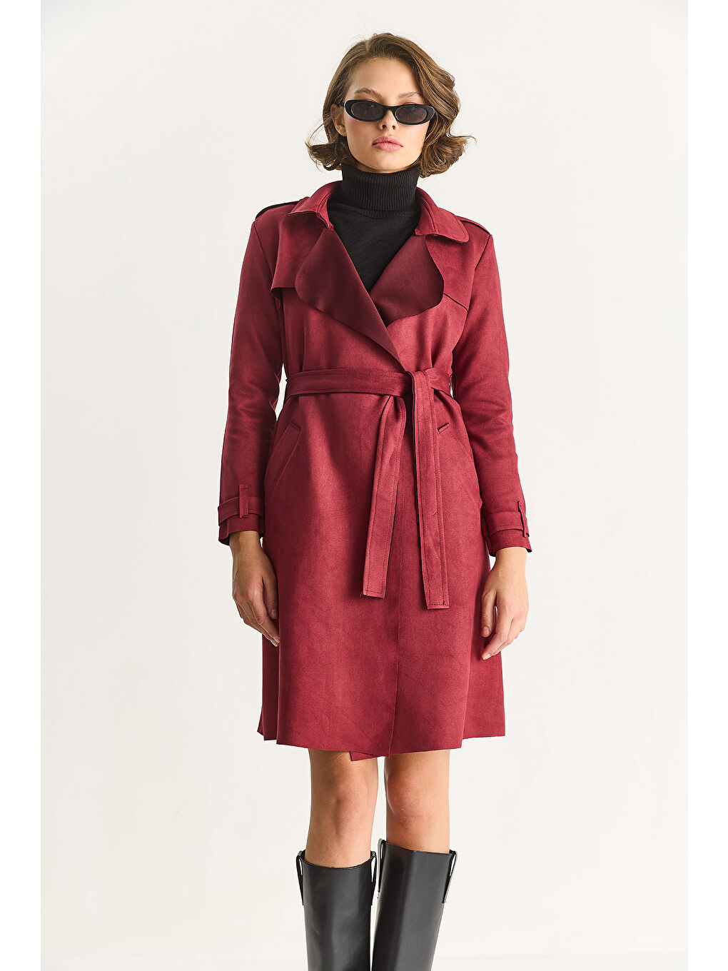 Bordo Kadın Kruvaze Yaka Dökümlü Kuşaklı Süet Trençkot --3