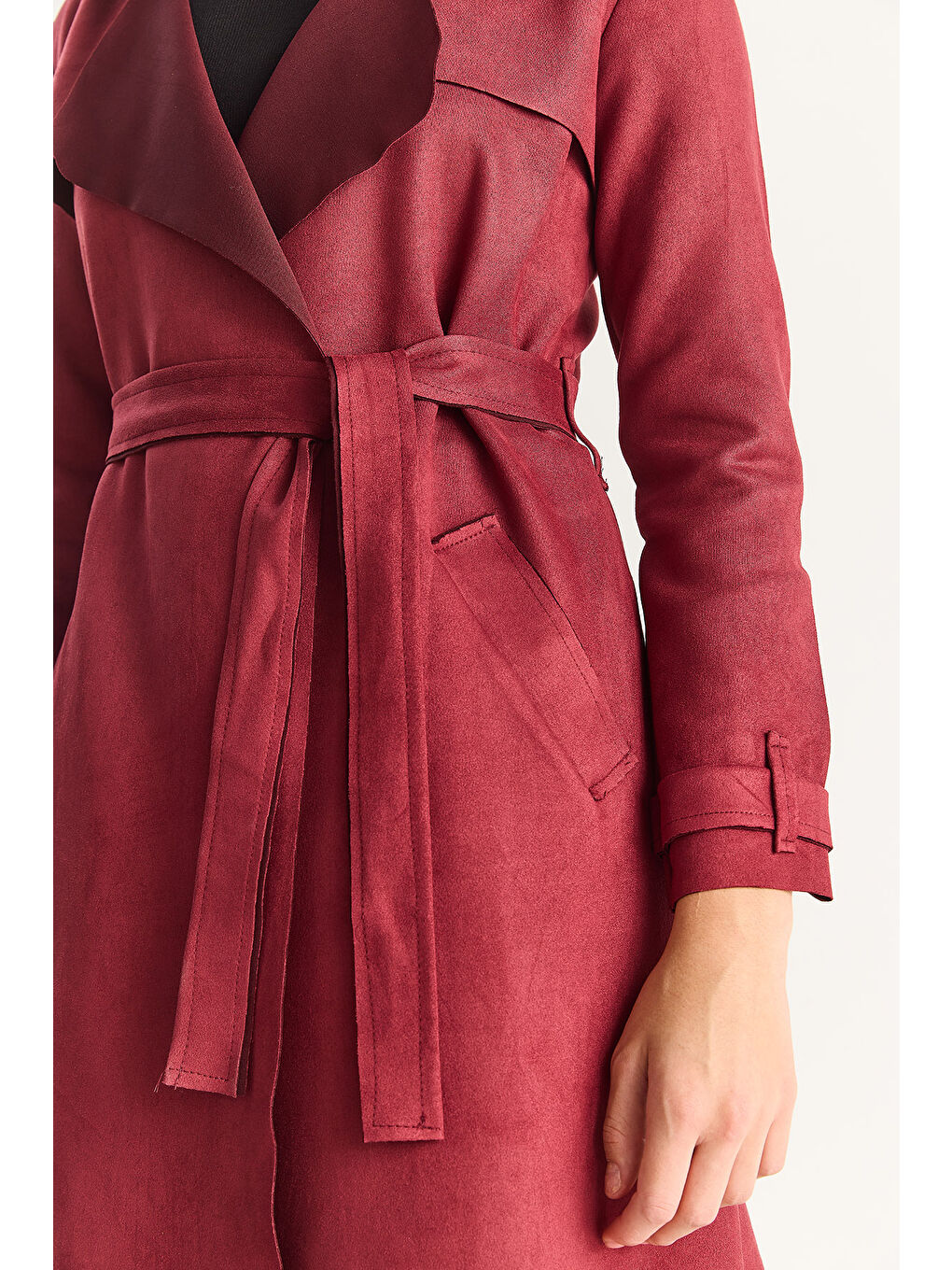 Bordo Kadın Kruvaze Yaka Dökümlü Kuşaklı Süet Trençkot --6