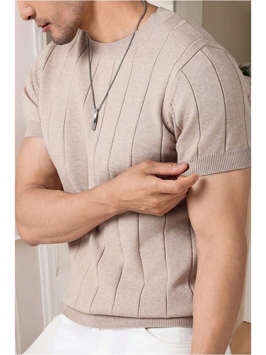 Bej Erkek Fit Dokulu Kısa Kollu Bisiklet Yaka Triko Tişört-2