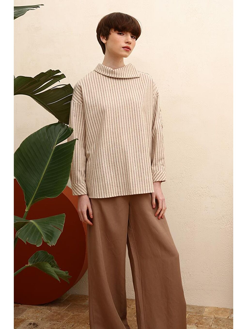 Kahverengi Camel-Pamuklu Omuzdan Düğmeli Çizgili Bluz