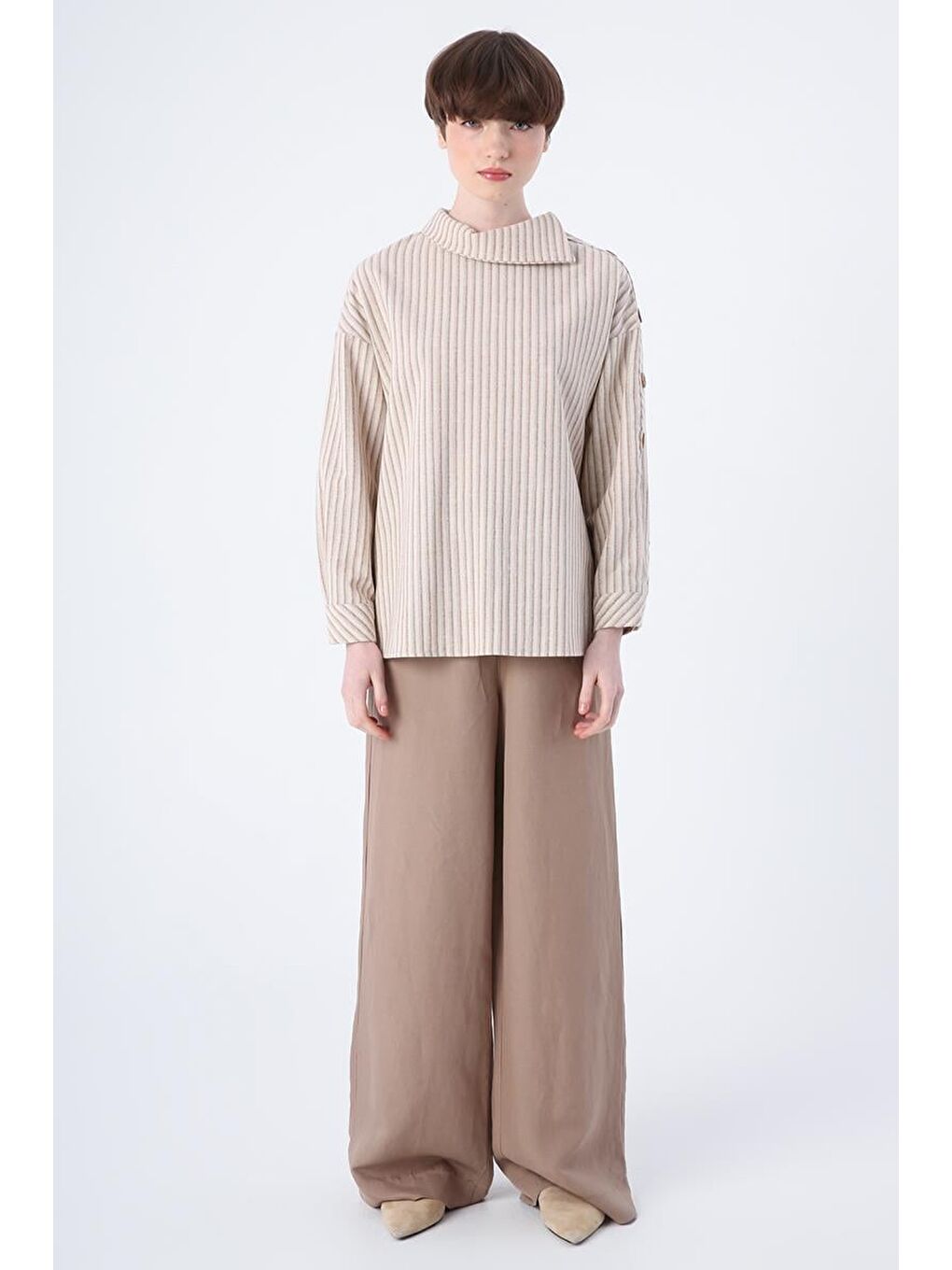 Kahverengi Camel-Pamuklu Omuzdan Düğmeli Çizgili Bluz-1