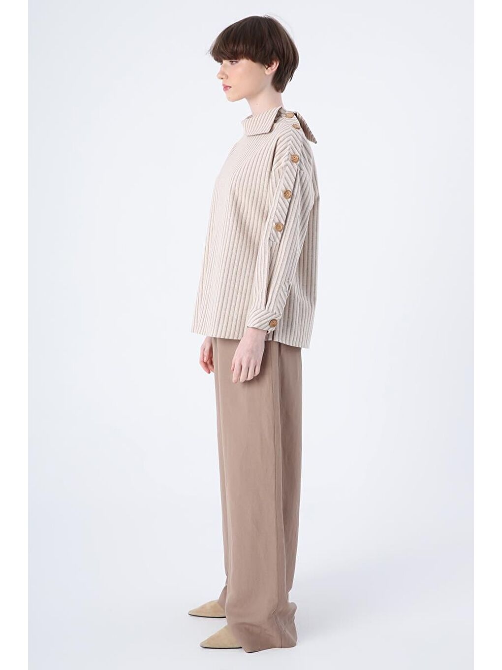 Kahverengi Camel-Pamuklu Omuzdan Düğmeli Çizgili Bluz-2