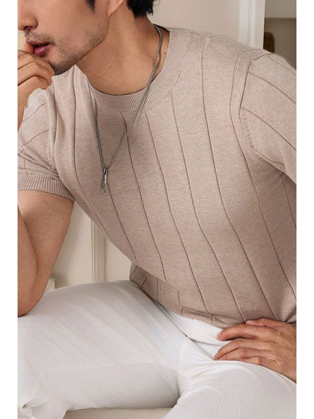Bej Erkek Fit Dokulu Kısa Kollu Bisiklet Yaka Triko Tişört-4