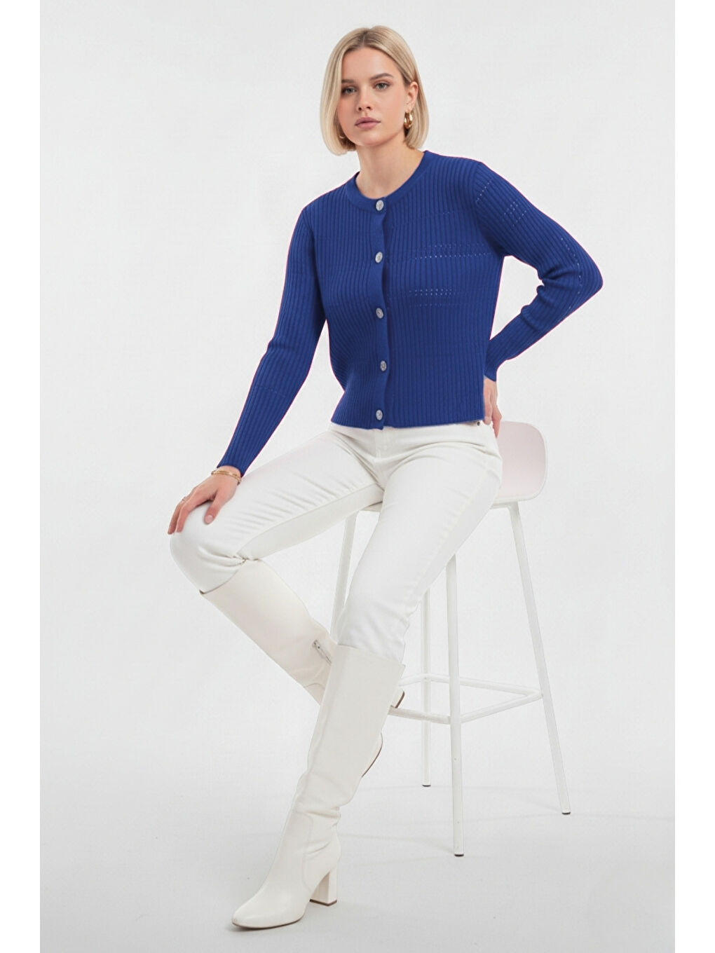 Metal Düğmeli Yuvarlak Yaka Kaşkorse Saks Mavi Hırka-1