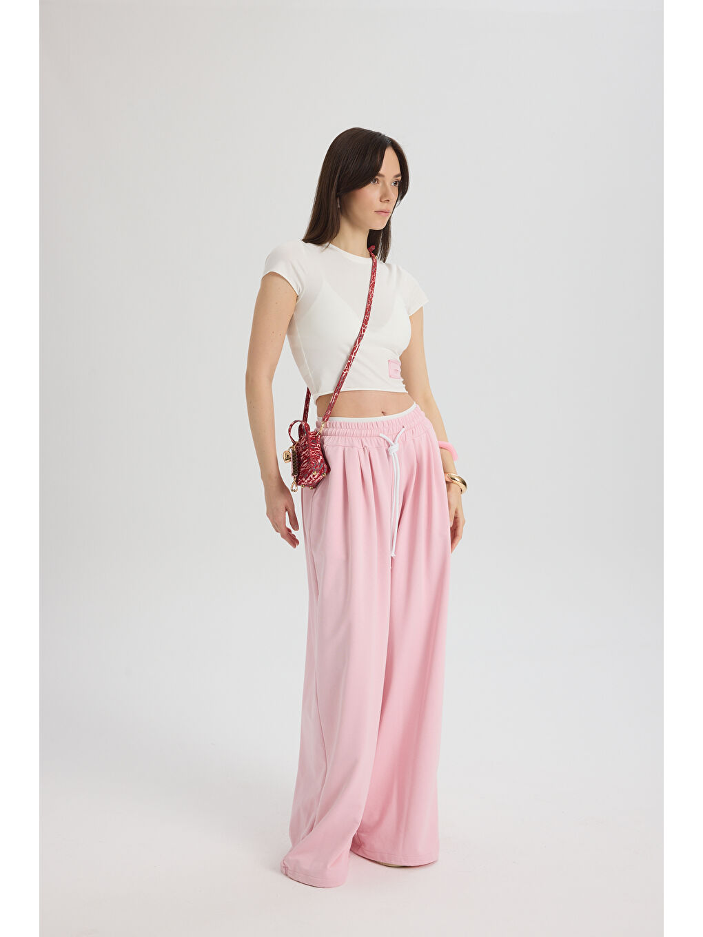 Albane Bel Detay Pembe Crop Eşofman Takım-2