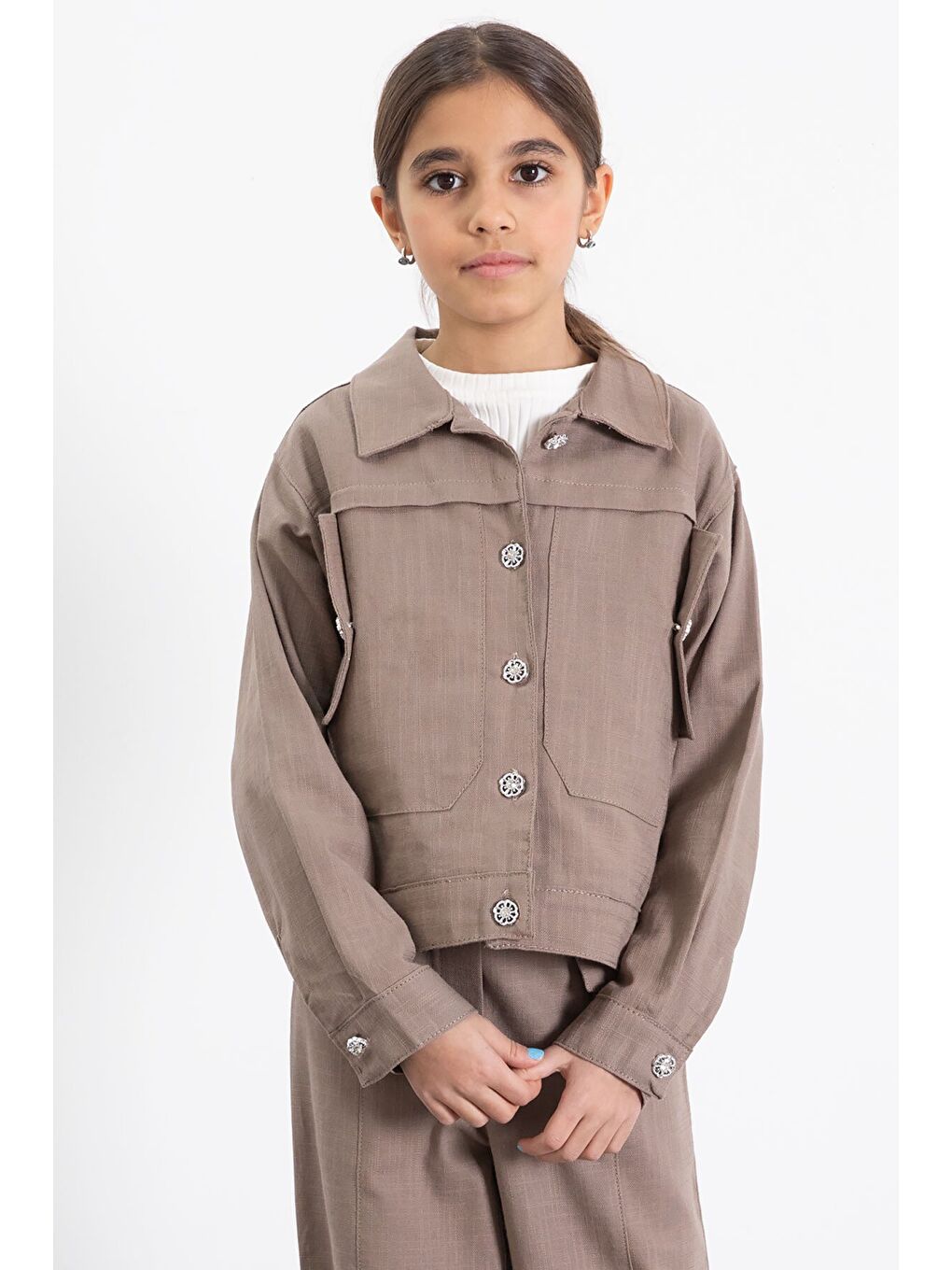 Kahverengi Düğme Detaylı Keten Gömlekli Pantolonlu Kız Çocuk 2li Takım 23517-1