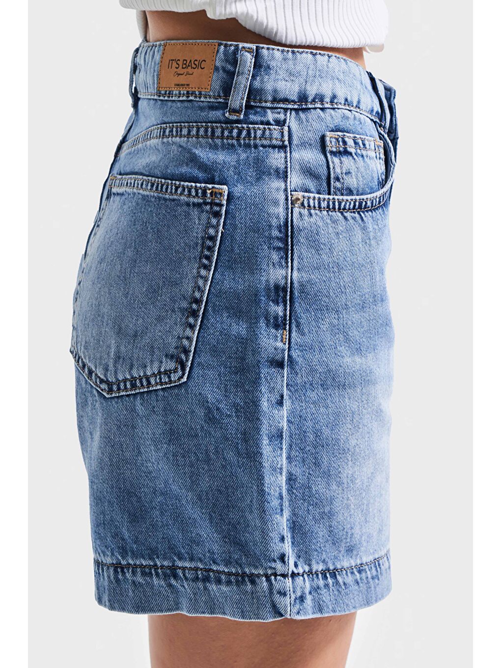 Kadın Mavi Jean Rengi 4S5-27 Mom Fit Viscon Pamuk Kumaş Mini Boy Denim Şort-3