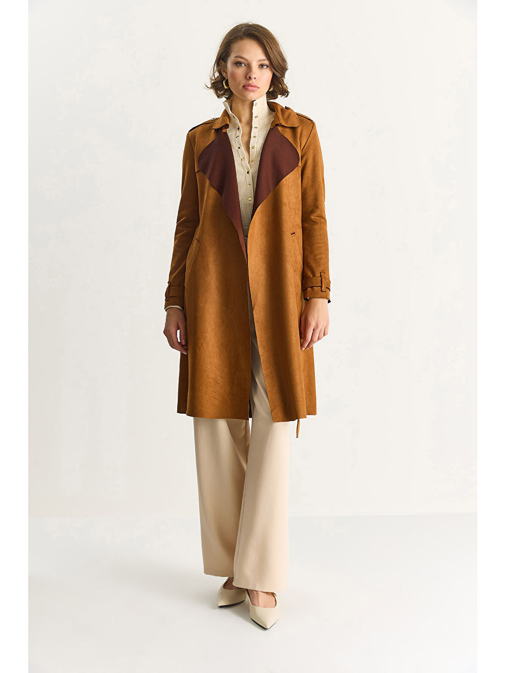 Kahverengi Kadın Kruvaze Yaka Dökümlü Kuşaklı Süet Trençkot --1