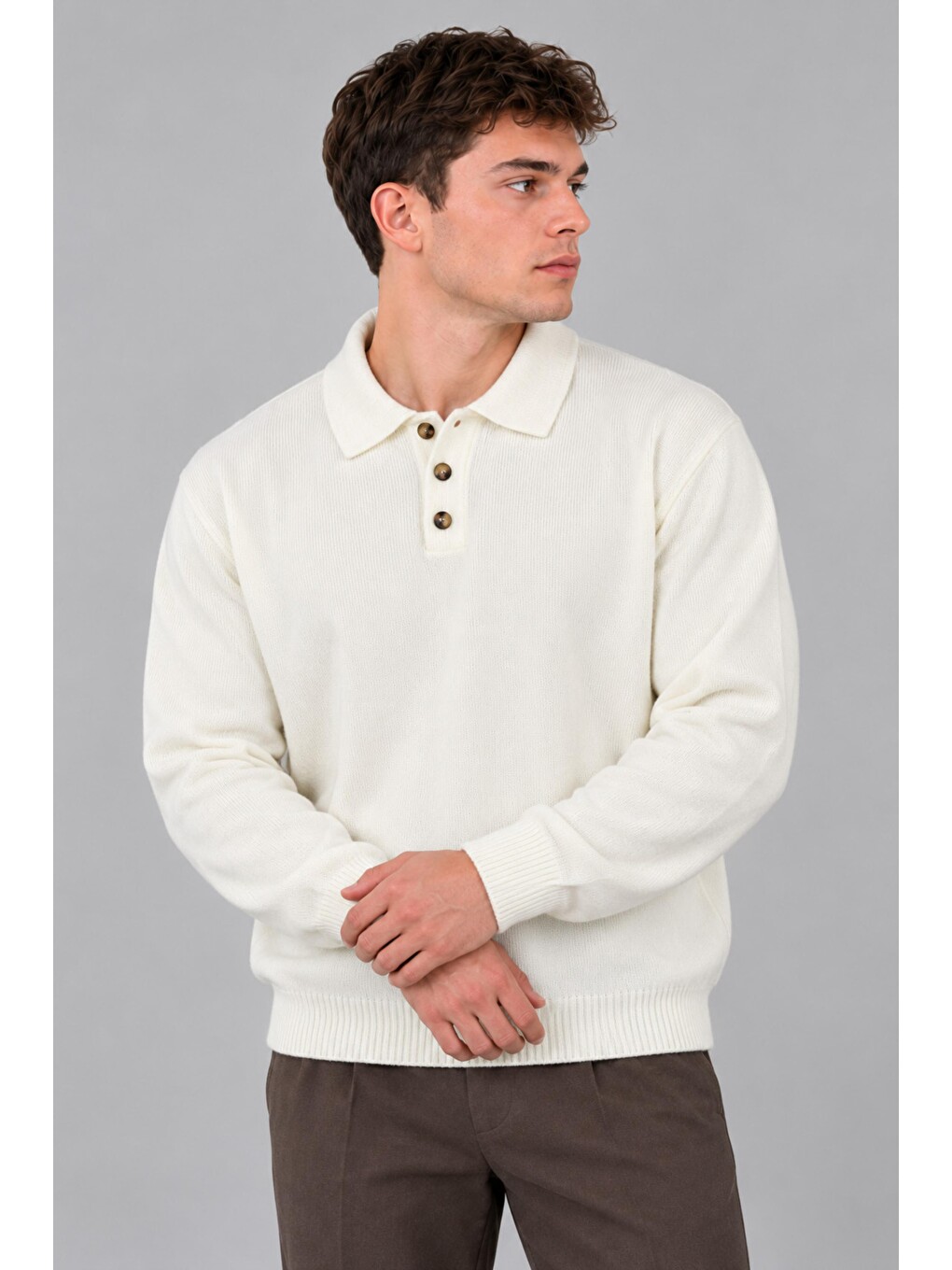 Beyaz Oversize Düğmeli Yaka Örgü Kazak Dp 17501_10063-2