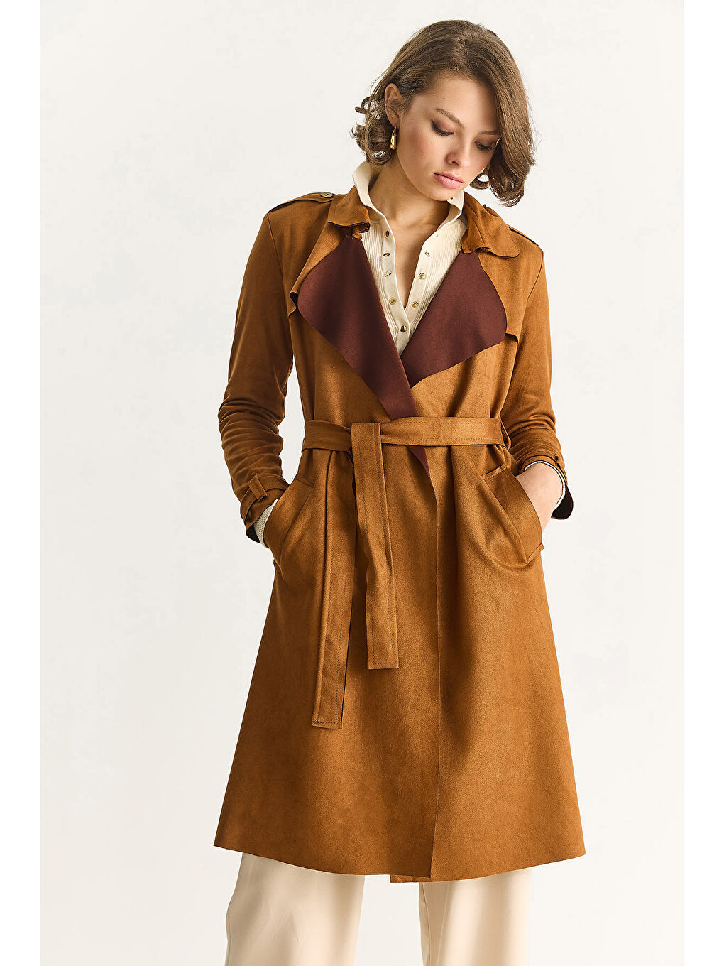 Kahverengi Kadın Kruvaze Yaka Dökümlü Kuşaklı Süet Trençkot --5