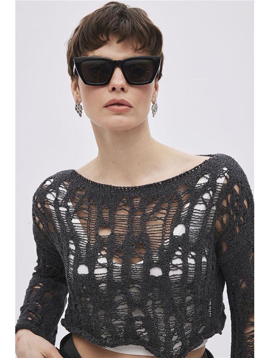 Antrasit Sökük Detaylı Triko Crop-1