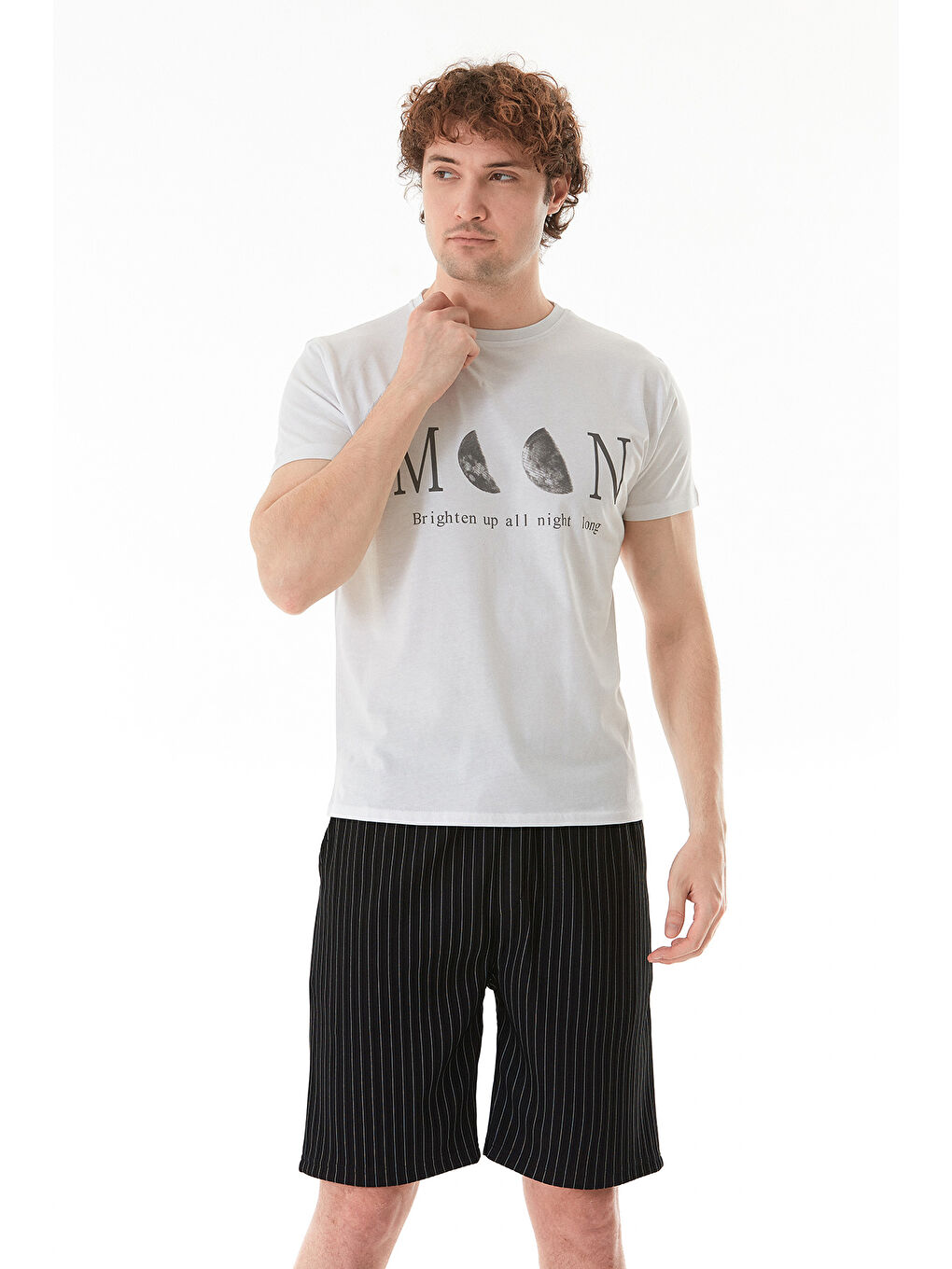 Beyaz Moon Yazı Ve Ay Baskılı Bisiklet Yaka Tişört-1