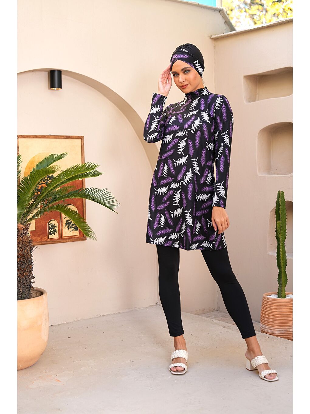 Siyah Dijital Baskılı Taytlı Kapalı Tesettür Mayo 3721