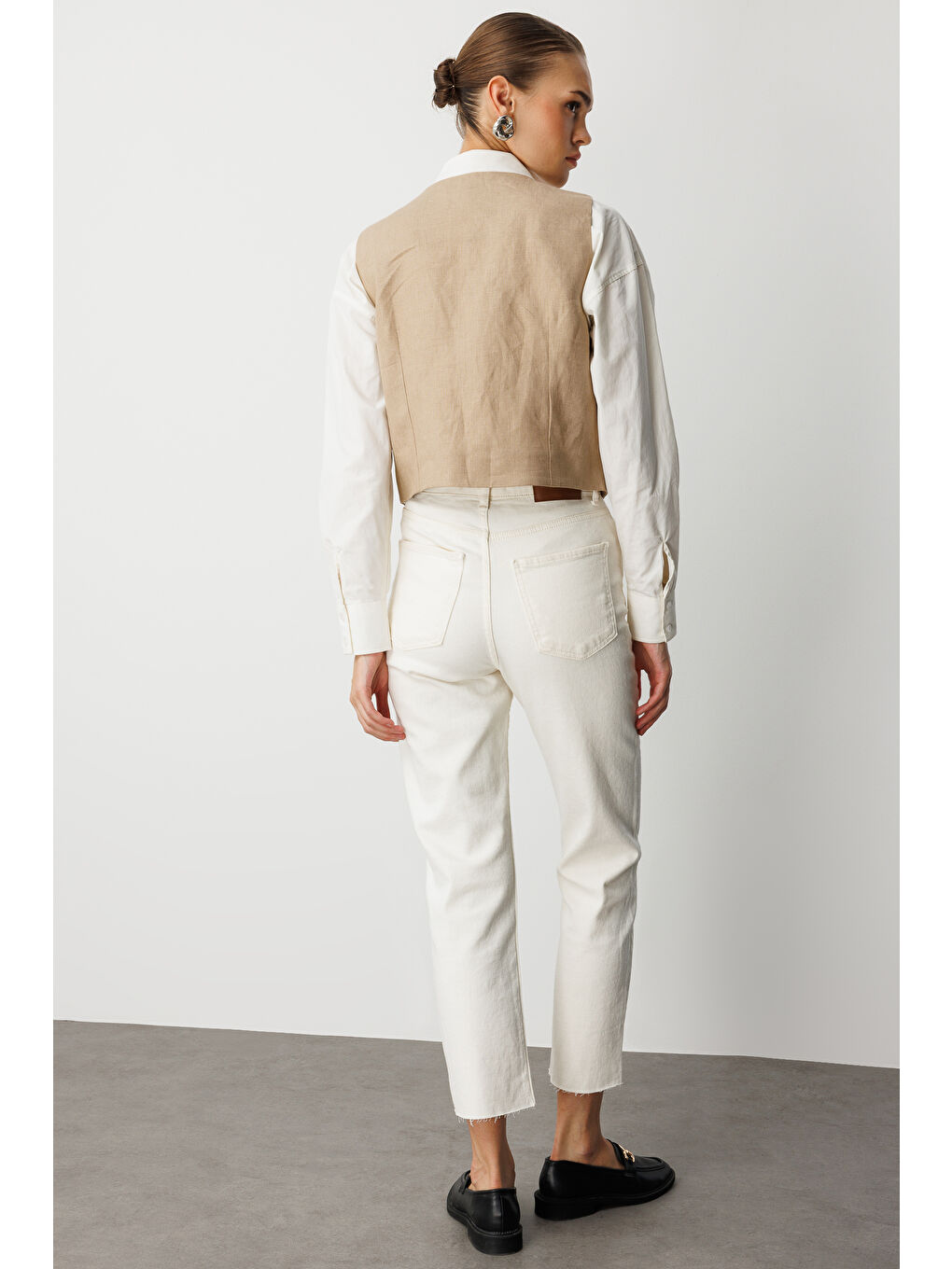 Bej Rengi Saf Keten Yelek-5