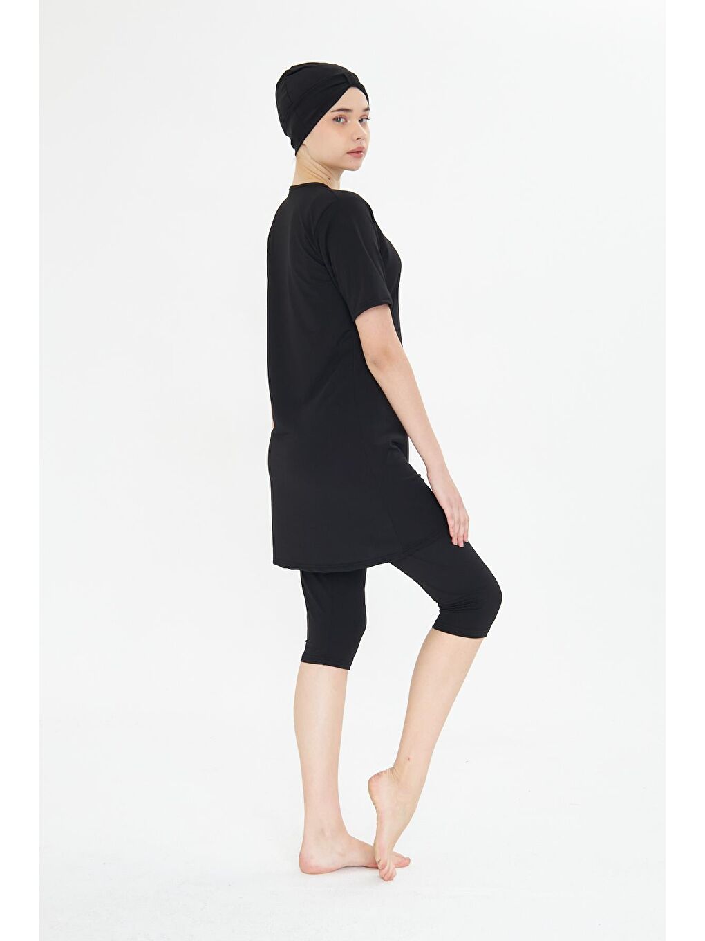 Kısa Kollu Elastanlı Yarı Kapalı Tesettür Mayo Siyah 3484-S-4