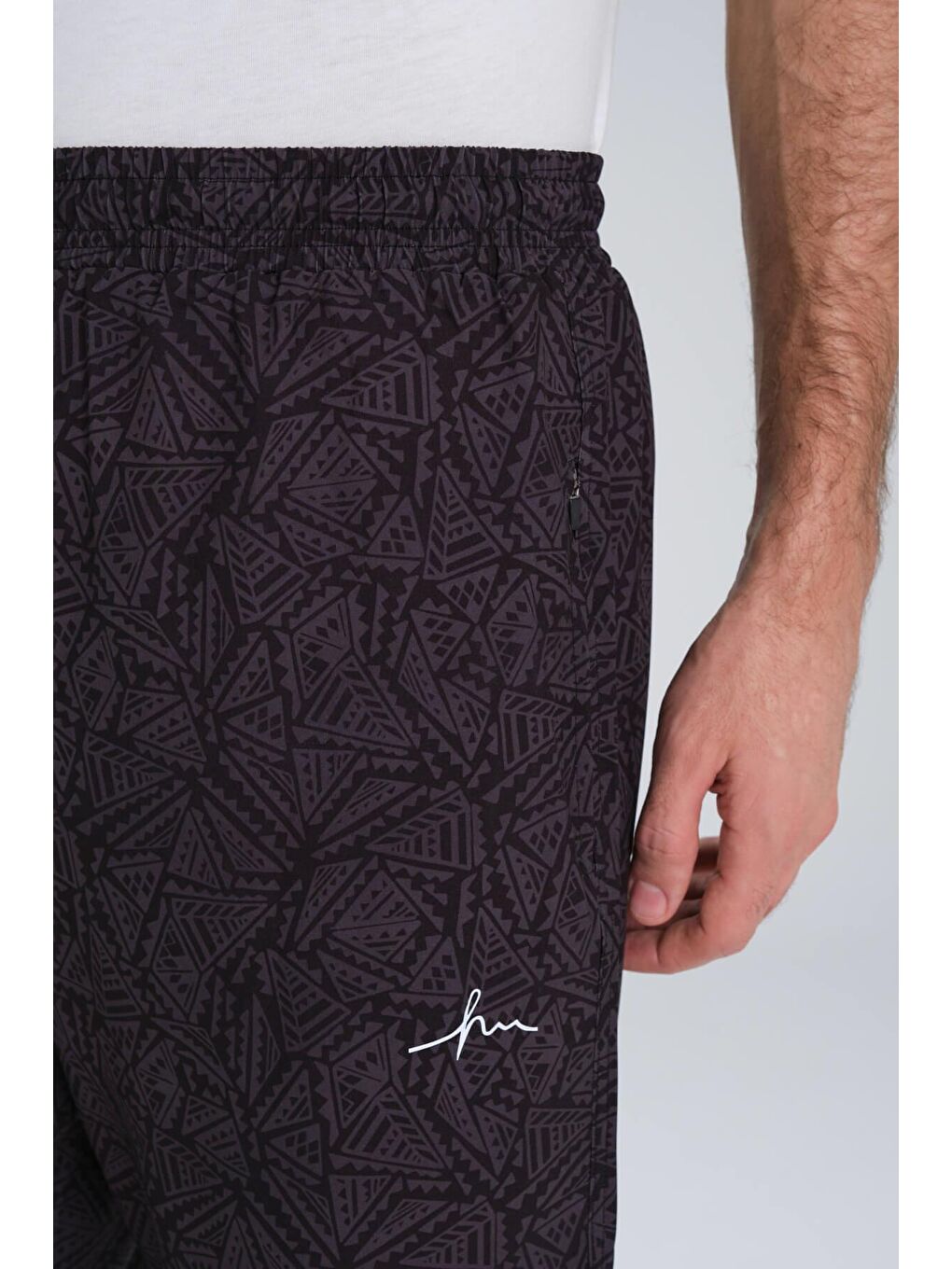 Desenli Siyah Uzun Erkek Havuz Ve Deniz Şortu 2423-4