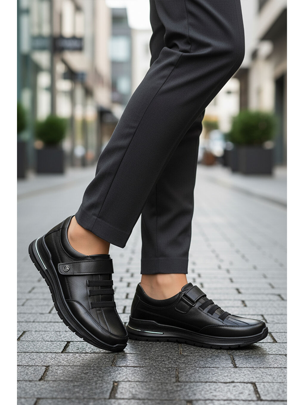 Siyah Cırtlı Hakiki Deri Kadın Casual Ayakkabı 058-Ç Z-2