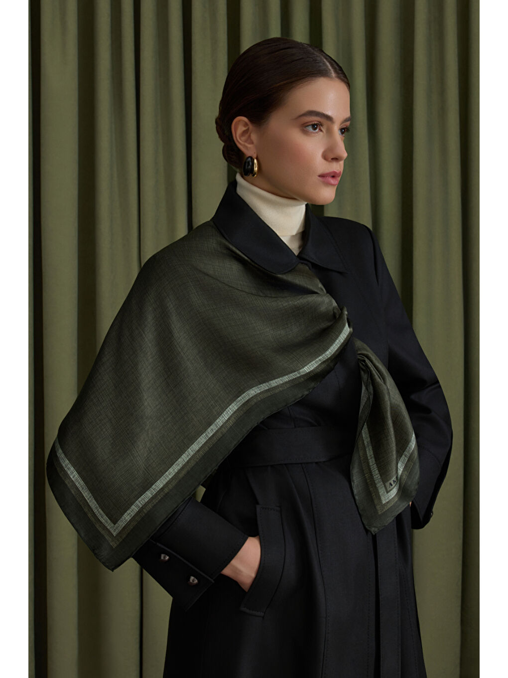 Siyah Dokuma Pardösü-1